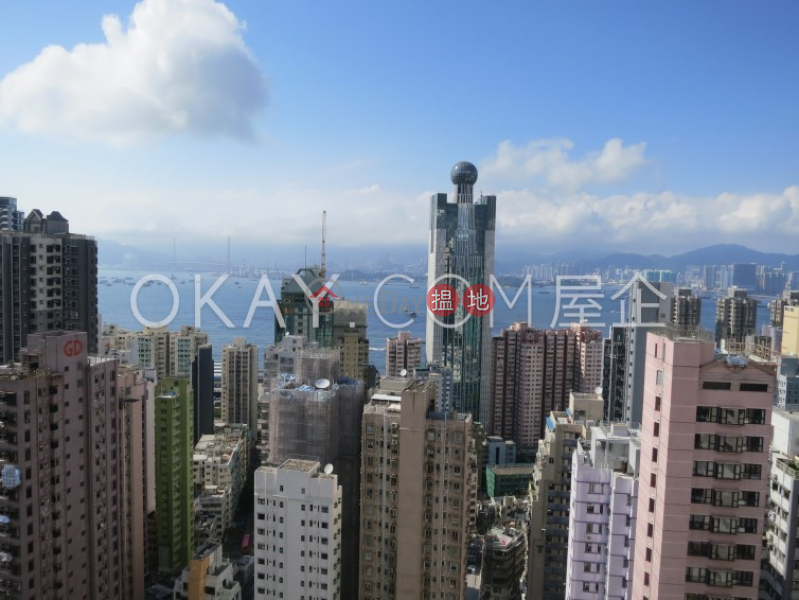 HK$ 46,000/ 月高士台-西區-2房2廁,極高層,星級會所,露台高士台出租單位
