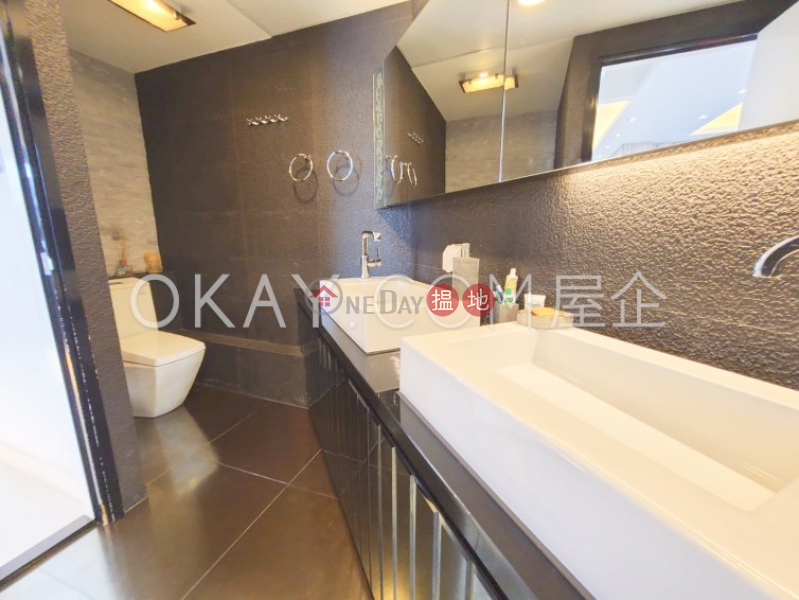 HK$ 58.8M | The Laguna Mall, Kowloon City | Gorgeous 4 bedroom with parking | For Sale