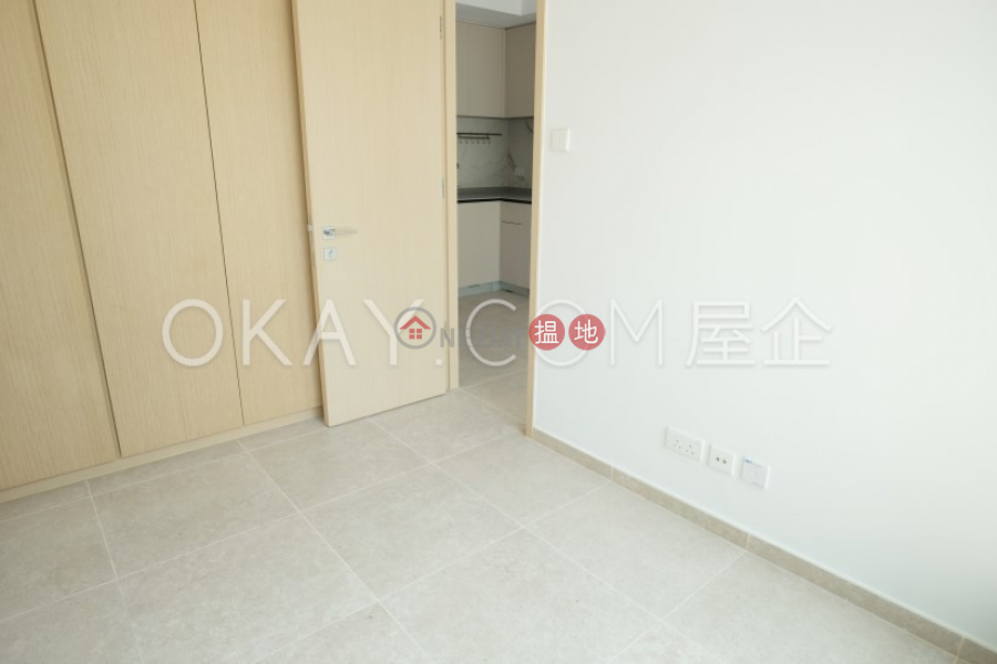 HK$ 28,000/ month, Resiglow Pokfulam | Western District | Charming 1 bedroom with terrace | Rental