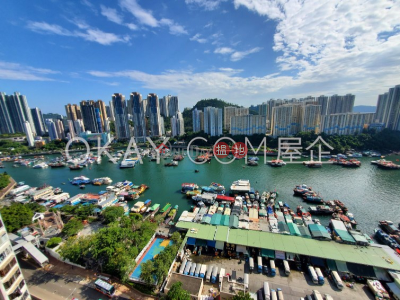 Rare 3 bedroom with balcony | For Sale, Jadewater 南灣御園 Sales Listings | Southern District (OKAY-S209478)