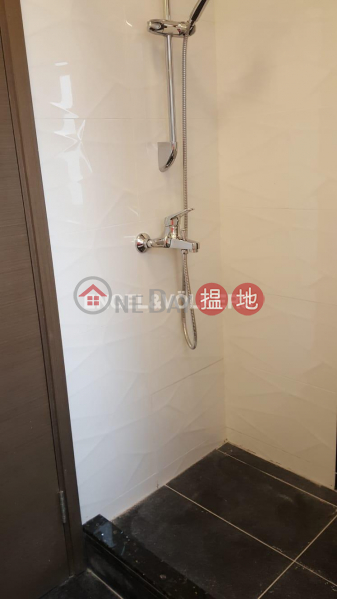 HK$ 20,000/ month 77-79 Caine Road | Central District | 2 Bedroom Flat for Rent in Soho
