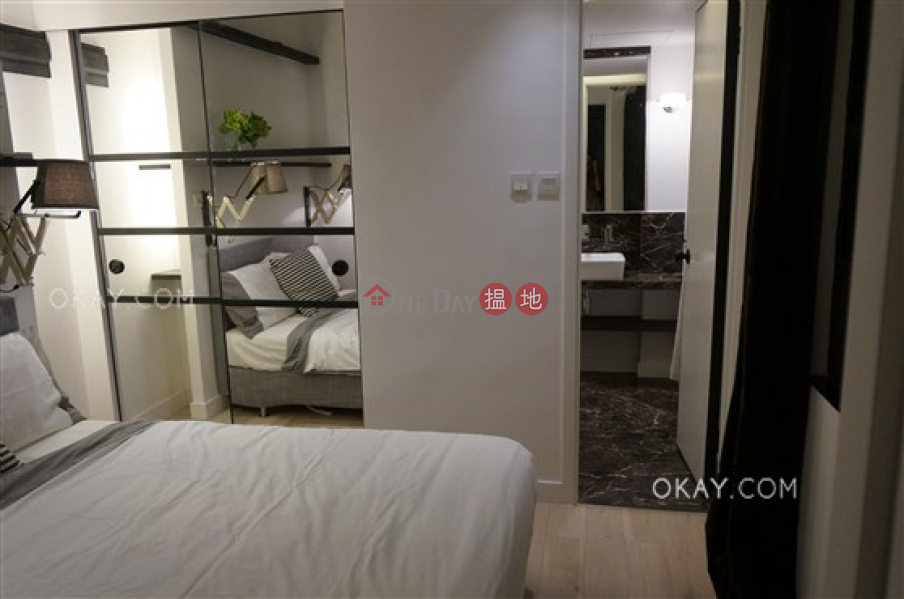 Intimate 1 bedroom in Sheung Wan | Rental | On Lok Building 安樂樓 Rental Listings