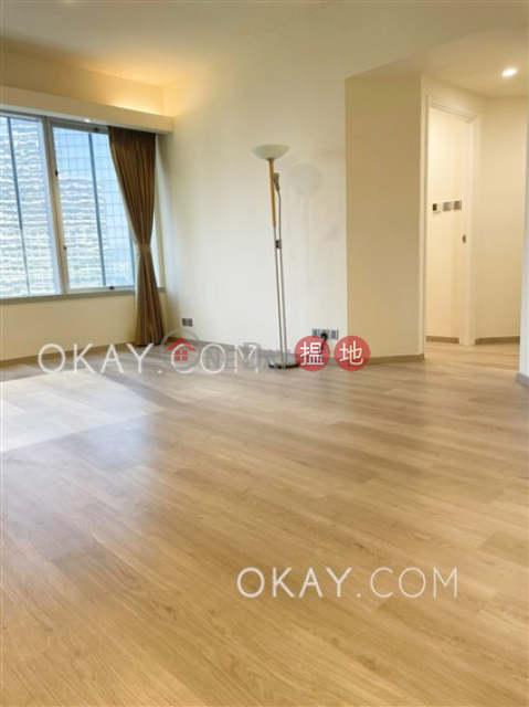 Nicely kept 2 bedroom on high floor | Rental | Convention Plaza Apartments 會展中心會景閣 _0