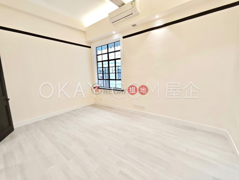 Lovely 2 bedroom with terrace | Rental, 17 Yuk Sau Street 毓秀街17號 Rental Listings | Wan Chai District (OKAY-R790835)
