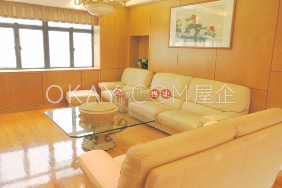 Luxurious 4 bedroom with parking | For Sale | Suncrest Tower 桂濤苑 Sales Listings