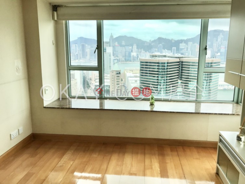 HK$ 2,100萬|港景峯1座|油尖旺-3房2廁,極高層,海景,星級會所港景峯1座出售單位