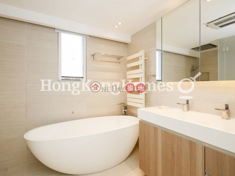 3 Bedroom Family Unit for Rent at Medallion Heights, 45 Conduit Road | Western District, Hong Kong | Rental HK$ 71,000/ month