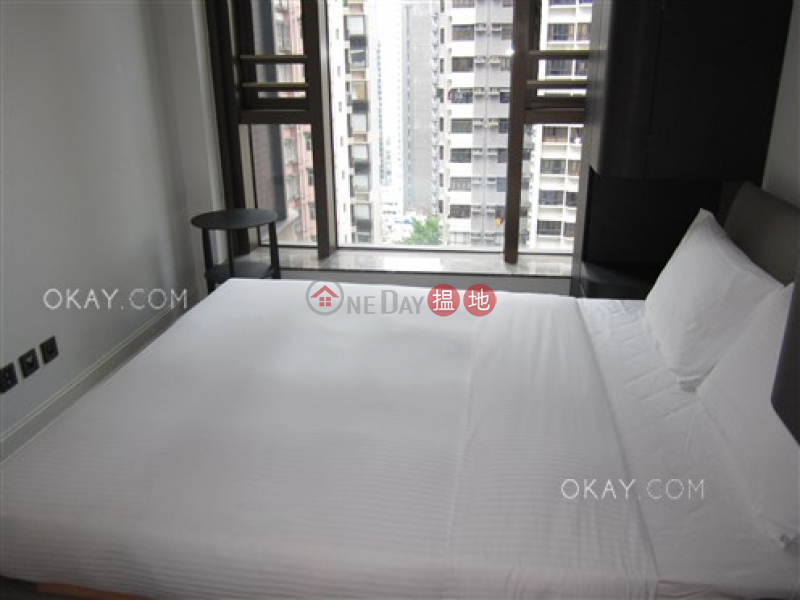 HK$ 33,500/ month | Castle One By V, Western District, Nicely kept 1 bedroom in Mid-levels West | Rental