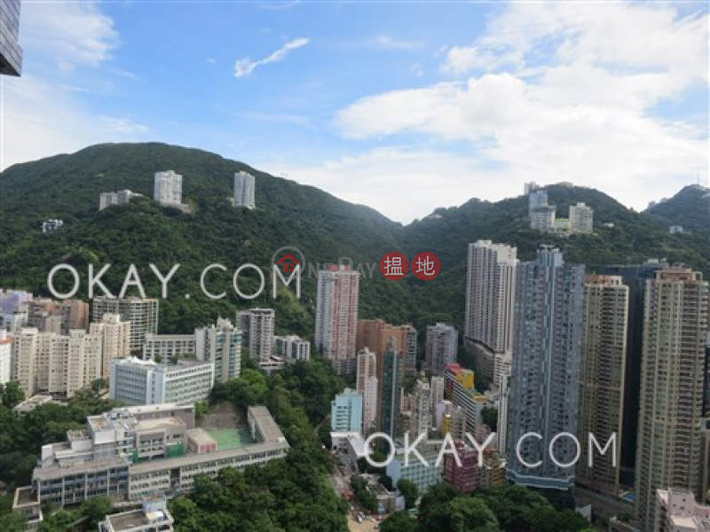 Gorgeous 3 bedroom on high floor with balcony & parking | For Sale | The Oakhill 萃峯 Sales Listings