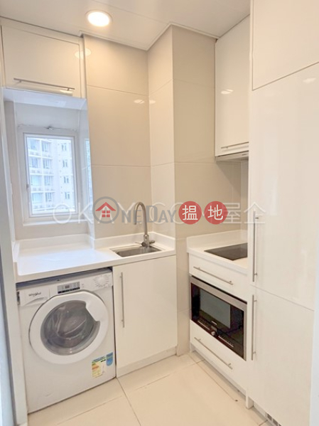 Charming 1 bed on high floor with sea views & balcony | Rental | The Icon 干德道38號The ICON Rental Listings