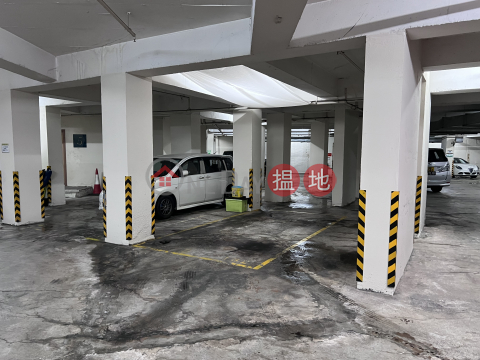 Parking for sale at Scenic Gardens, Yuen Long | Scenic Garden Block 5 御景園 5座 _0