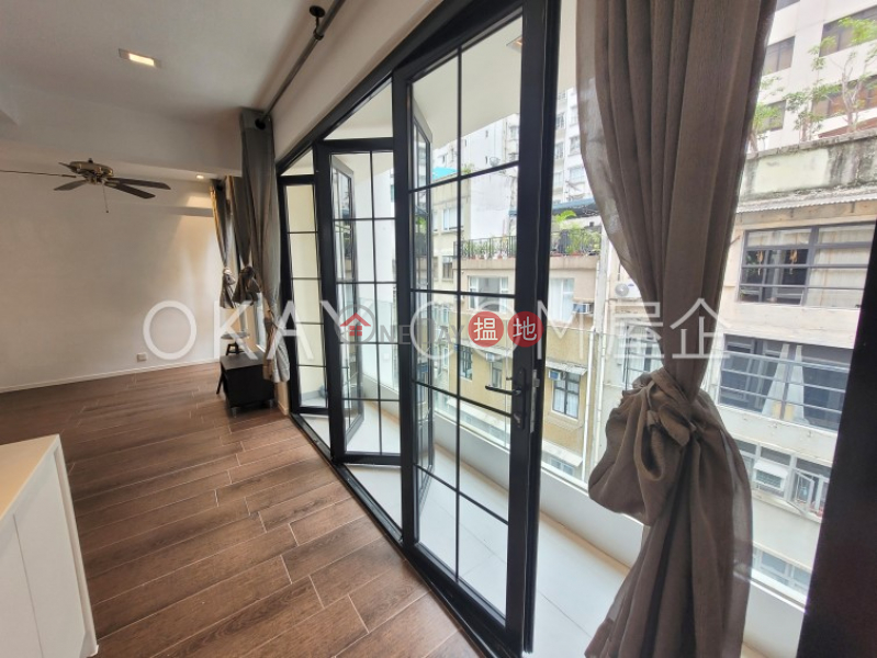 HK$ 11.8M | Prince Palace | Western District | Lovely 1 bedroom with balcony | For Sale