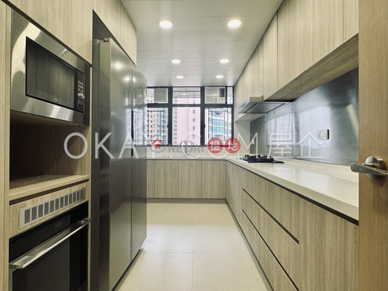 HK$ 160,000/ month Clovelly Court | Central District | Luxurious 4 bedroom with balcony | Rental