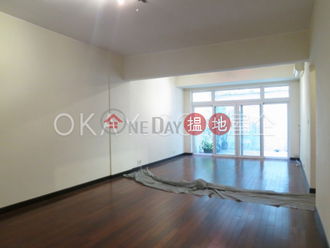 Efficient 3 bedroom with terrace & parking | Rental | 98 Repulse Bay Road 淺水灣道98號 _0