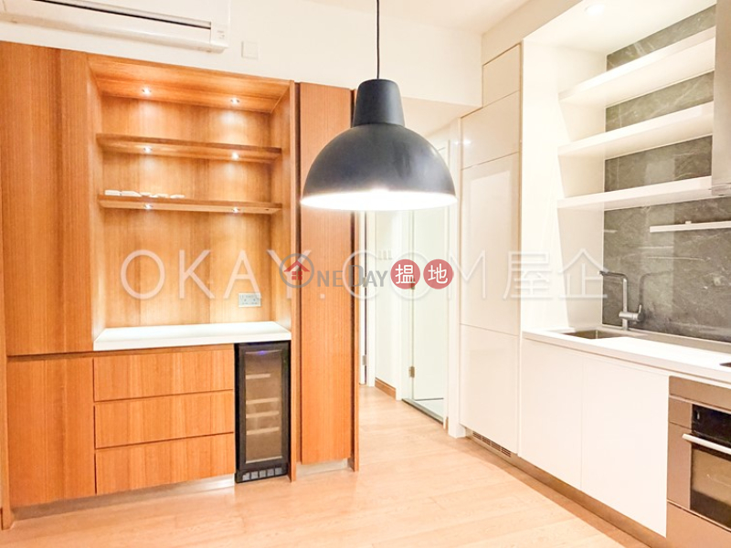 Rare 2 bedroom on high floor with balcony | Rental | Resiglow Resiglow Rental Listings