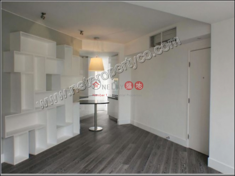 HK$ 17M, Roc Ye Court Central District | Deluxe Decorated Apt for Sale with Lease