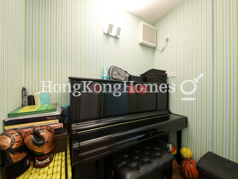Block 1 Phoenix Court, Unknown, Residential | Sales Listings | HK$ 19.9M