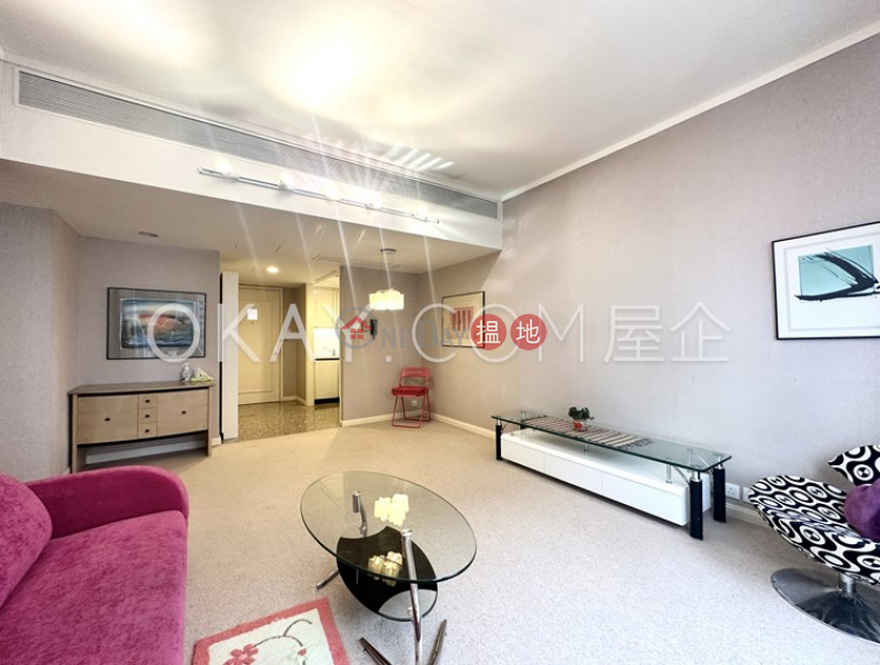 HK$ 11M, Convention Plaza Apartments, Wan Chai District, Stylish 1 bedroom on high floor | For Sale