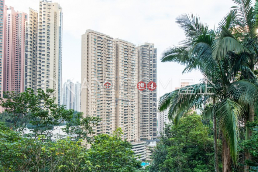 HK$ 98,000/ month | Garden Terrace, Central District Efficient 3 bedroom with balcony & parking | Rental