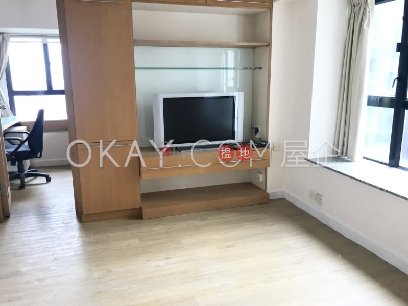 Intimate 1 bedroom on high floor | For Sale | Caine Tower 景怡居 Sales Listings
