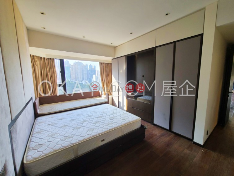 HK$ 39M, The Royal Court, Central District Stylish 2 bedroom on high floor with balcony | For Sale