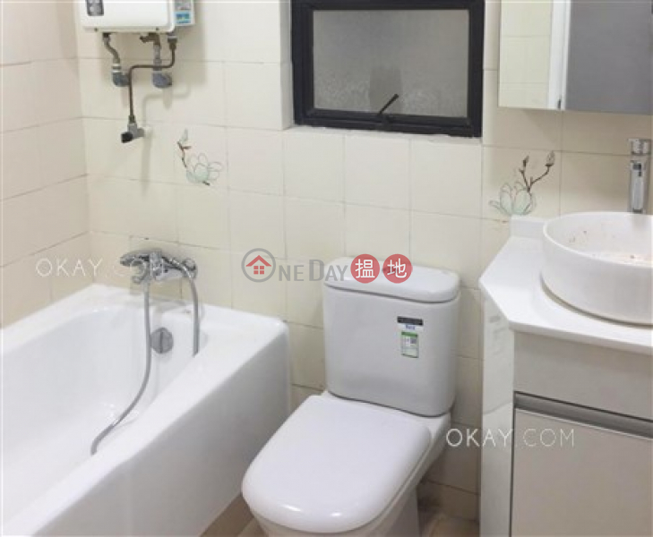 Intimate 3 bedroom with balcony | Rental 100 Shing Tai Road | Eastern District Hong Kong, Rental HK$ 26,500/ month