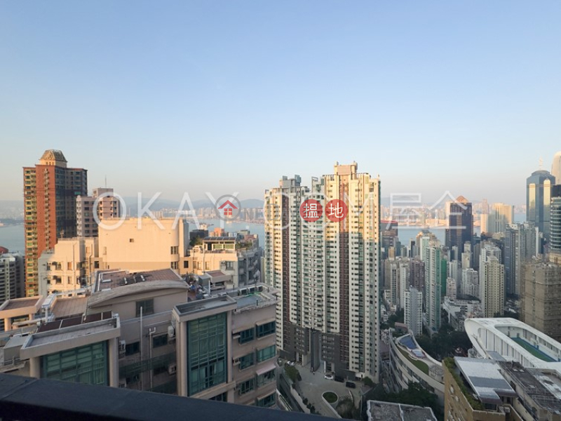 Beautiful 3 bed on high floor with balcony & parking | Rental | Fairmont Gardens 翠錦園 Rental Listings