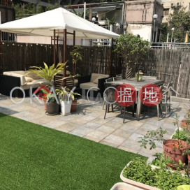 Popular 2 bedroom on high floor with rooftop | For Sale | Village Court 山村閣 _0
