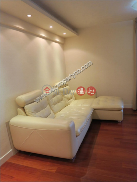Modern Sleek Design Apartment, 寧安閣 (27座) (T-27) Ning On Mansion On Shing Terrace Taikoo Shing | 東區 (A070551)_0