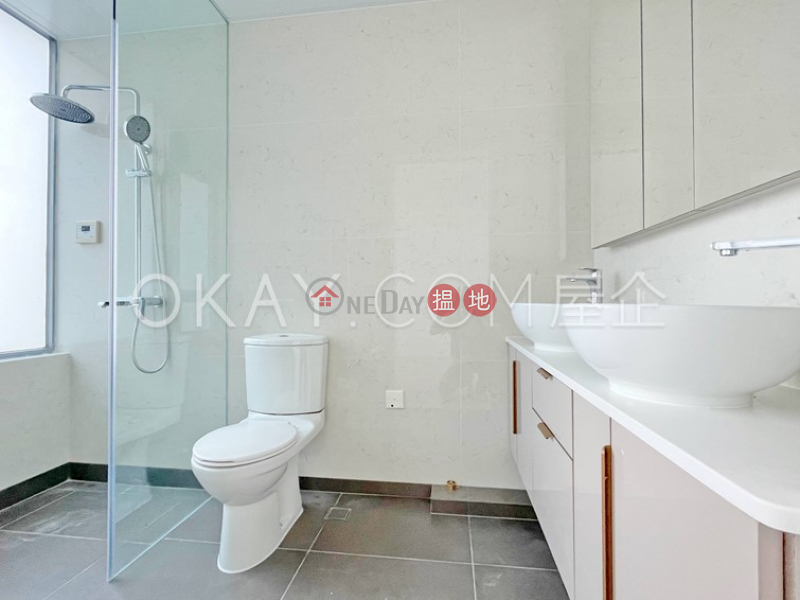 HK$ 51,000/ month | Phase 4 Bel-Air On The Peak Residence Bel-Air | Southern District, Luxurious 3 bedroom with balcony | Rental