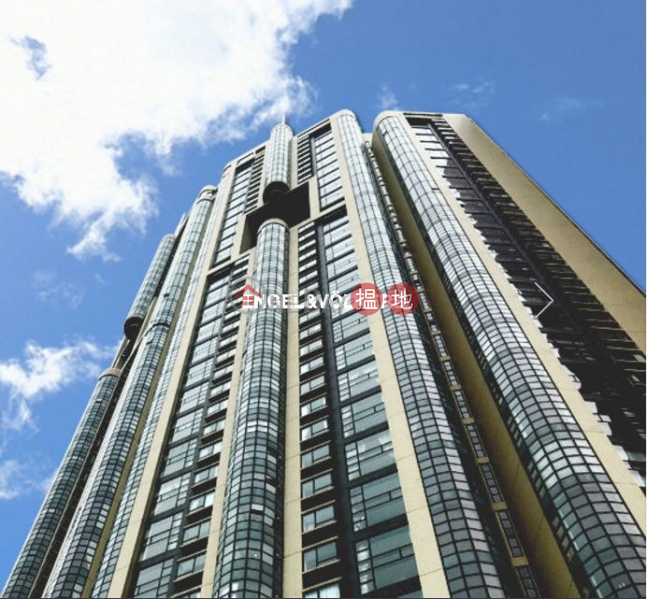 3 Bedroom Family Flat for Rent in Central Mid Levels | Queen\'s Garden 裕景花園 Rental Listings