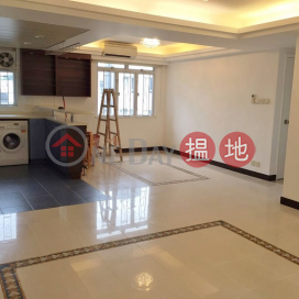 Prime Location, best deal, Wing Cheung Court 穎章大廈 | Western District (E80276)_0
