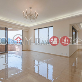 Luxurious 3 bedroom with balcony & parking | Rental