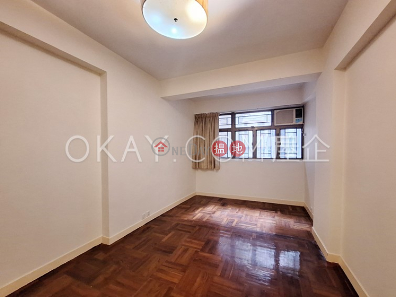 香港搵樓|租樓|二手盤|買樓| 搵地 | 住宅|出售樓盤3房2廁,露台華興工業大廈出售單位