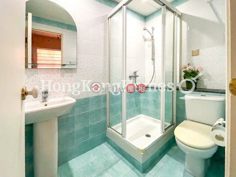 Property Search Hong Kong | OneDay | Residential | Rental Listings 3 Bedroom Family Unit for Rent at Dragon Garden