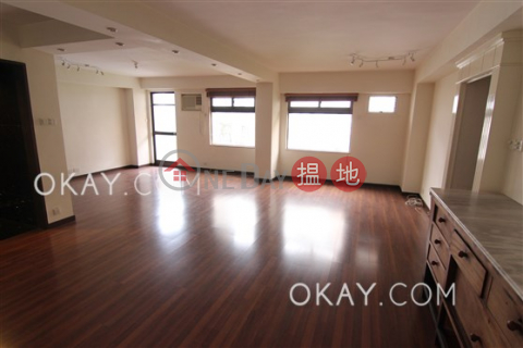 Stylish 5 bedroom on high floor with balcony & parking | Rental | Park View Court 恆柏園 _0