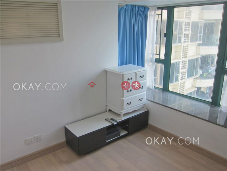 Charming 3 bedroom with balcony | Rental, Tower 6 Grand Promenade 嘉亨灣 6座 Rental Listings | Eastern District (OKAY-R67211)