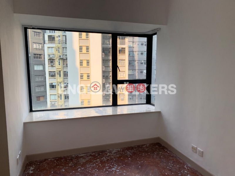 HK$ 42,000/ month 62B Robinson Road, Western District, 3 Bedroom Family Flat for Rent in Mid Levels West