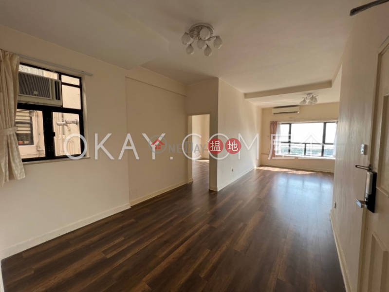 Stylish 3 bedroom on high floor | For Sale | Discovery Bay, Phase 4 Peninsula Vl Crestmont, 41 Caperidge Drive 愉景灣 4期蘅峰倚濤軒 蘅欣徑41號 Sales Listings