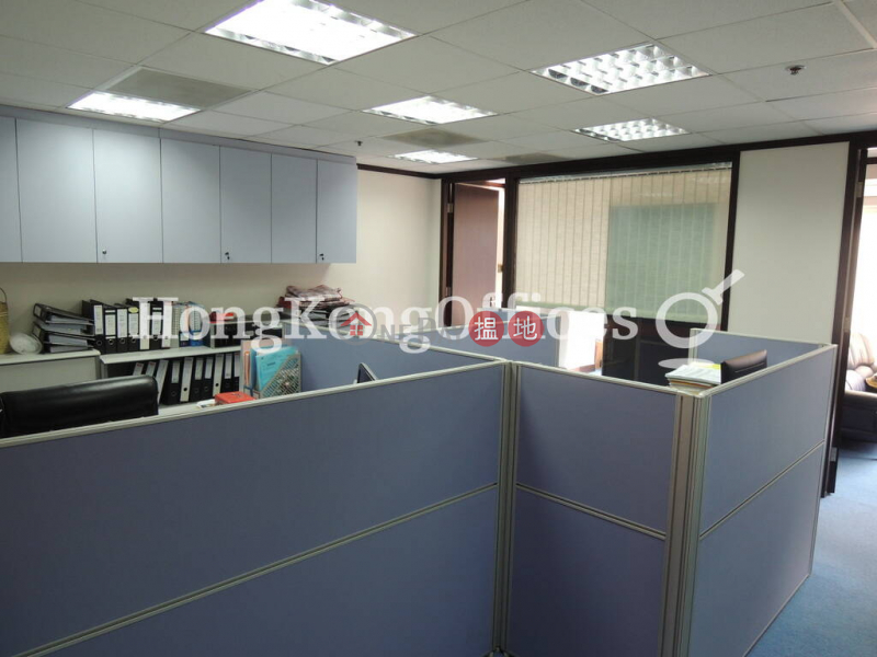 Property Search Hong Kong | OneDay | Office / Commercial Property, Rental Listings Office Unit for Rent at Shun Tak Centre