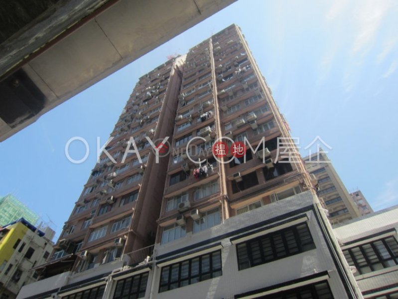 Practical with balcony in Sheung Wan | For Sale | 181-199 Hollywood Road | Western District Hong Kong | Sales HK$ 5.5M
