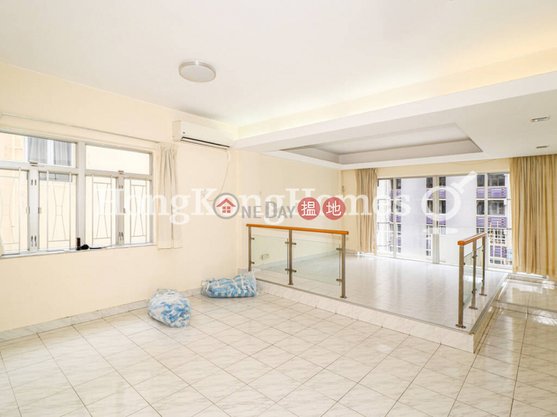 Property Search Hong Kong | OneDay | Residential | Rental Listings | 3 Bedroom Family Unit for Rent at Bayview Mansion