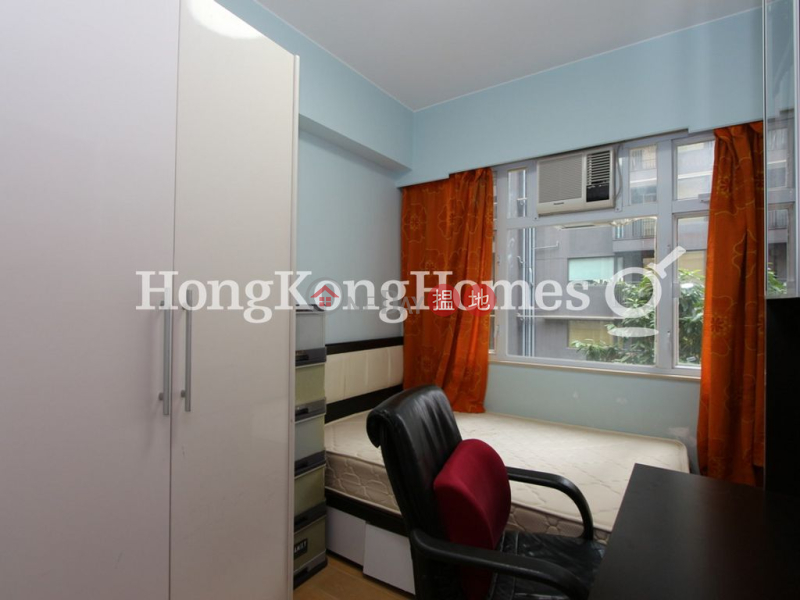 Property Search Hong Kong | OneDay | Residential Rental Listings 3 Bedroom Family Unit for Rent at Tak Mansion