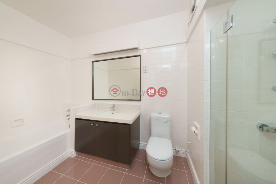 HK$ 168,000/ month Strawberry Hill, Central District Property for Rent at Strawberry Hill with 4 Bedrooms