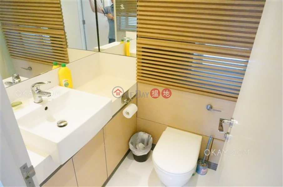 Intimate 2 bedroom on high floor with balcony | Rental, 108 Hollywood Road | Central District | Hong Kong | Rental, HK$ 28,000/ month