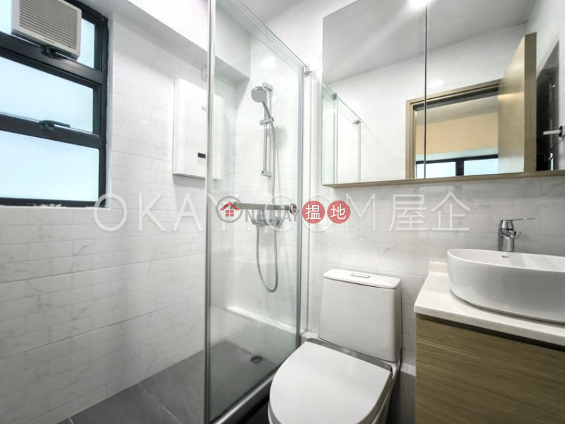 Property Search Hong Kong | OneDay | Residential Rental Listings, Luxurious 2 bedroom in Mid-levels West | Rental