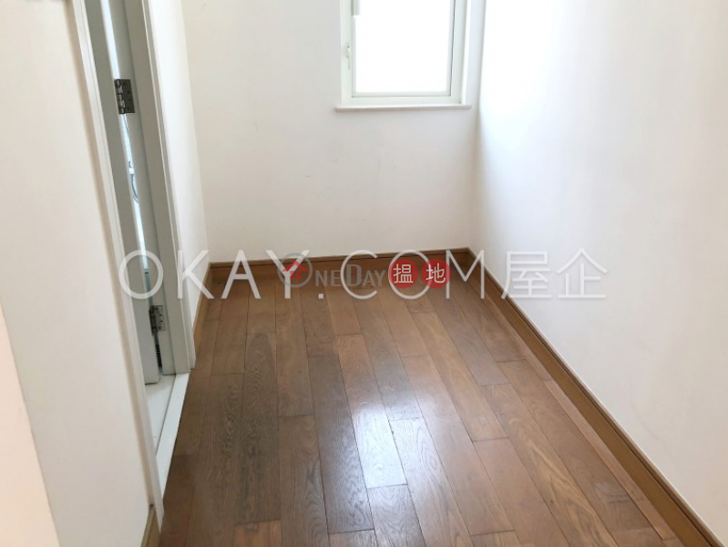 HK$ 24.6M, Centrestage Central District, Nicely kept 3 bedroom on high floor with balcony | For Sale