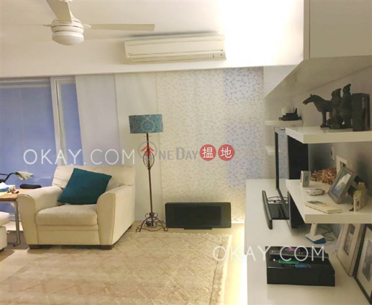 HK$ 29M Block 32-39 Baguio Villa Western District | Tasteful 3 bedroom with balcony & parking | For Sale