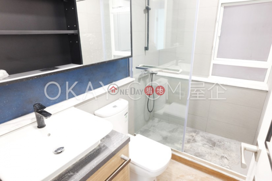 Unique 2 bedroom with parking | Rental | 18 Old Peak Road | Central District, Hong Kong Rental HK$ 43,000/ month