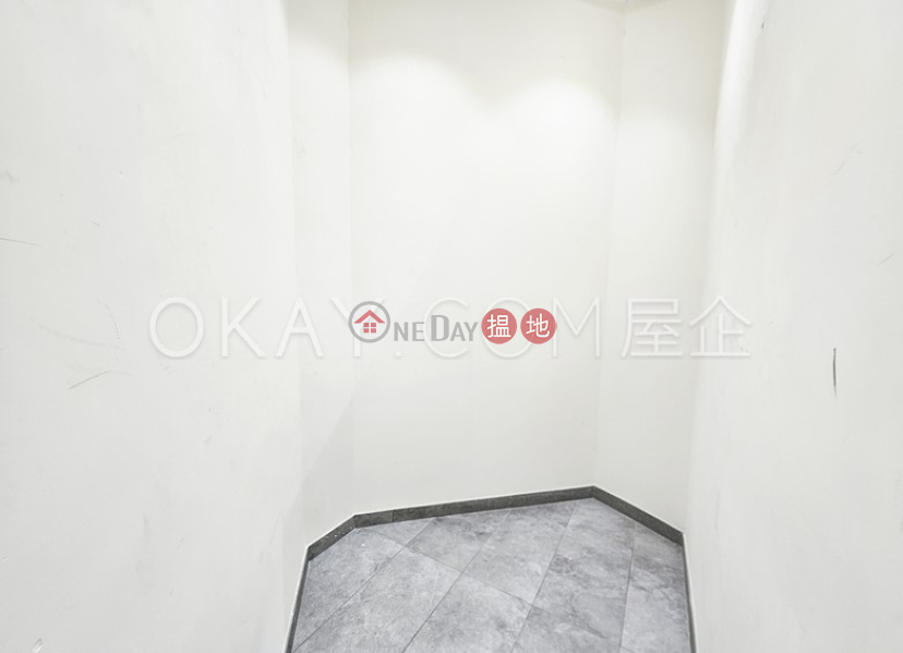 Beautiful 2 bedroom on high floor | For Sale | Sorrento 擎天半島 Sales Listings